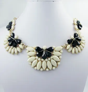 Elegantni črni in beli multi-venčni kapljice smole, dekorativni zlato verigo, ogrlico, obesek 1