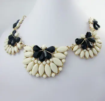 Elegantni črni in beli multi-venčni kapljice smole, dekorativni zlato verigo, ogrlico, obesek 2